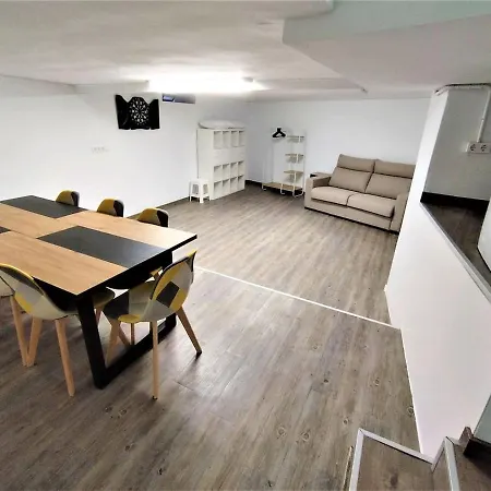 Singular Triplex En Zona Centrica * فيجو