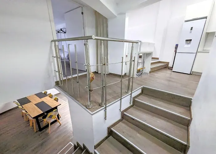 Apartman Singular Triplex En Zona Centrica